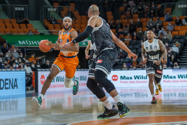 随着欧冠联 随着欧冠联